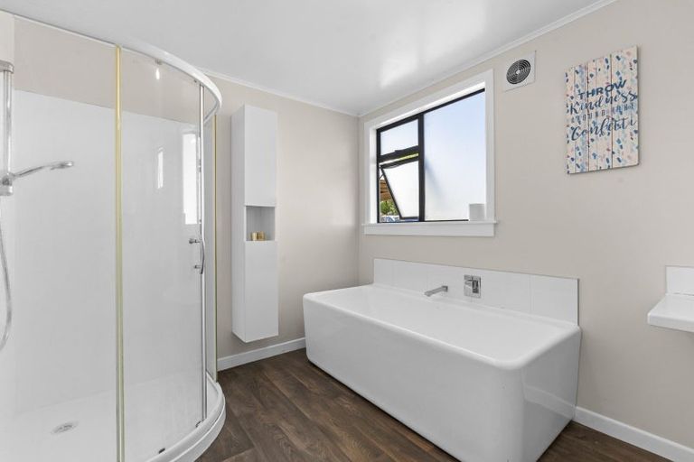 Photo of property in 1382 Carrington Road, Hurworth, New Plymouth, 4371