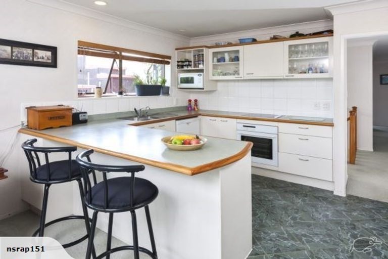 Photo of property in 113 Waller Avenue, Bucklands Beach, Auckland, 2012