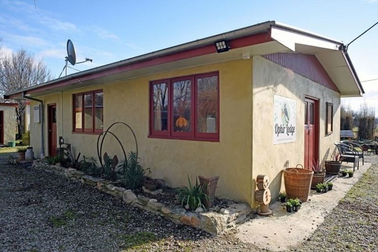 Photo of property in 1 Macdonald Street, Ophir, Omakau, 9393