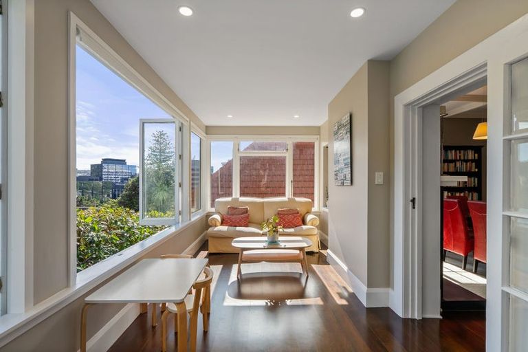 Photo of property in 84 Bolton Street, Kelburn, Wellington, 6012