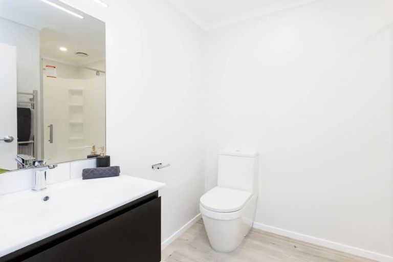 Photo of property in 7 Josland Lane, Wallaceville, Upper Hutt, 5018
