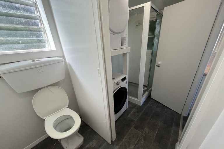 Photo of property in 8 Doctors Common, Mount Victoria, Wellington, 6011