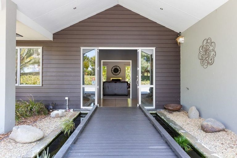 Photo of property in 187 Te Arei Road East, Huirangi, New Plymouth, 4373