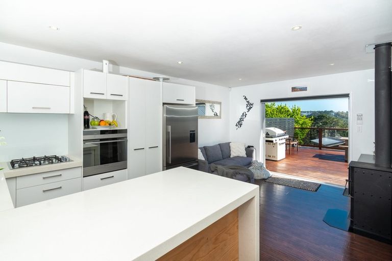 Photo of property in 31 Mcentee Road, Waitakere, Auckland, 0816