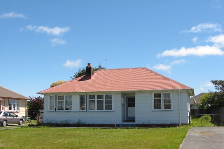 Photo of property in 6 Colvin Street, Westport, 7825