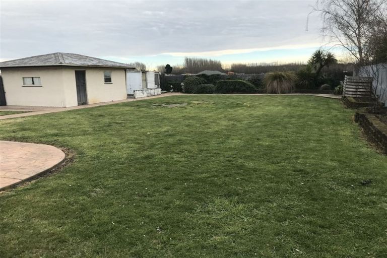 Photo of property in 745 Main North Road, Belfast, Christchurch, 8051