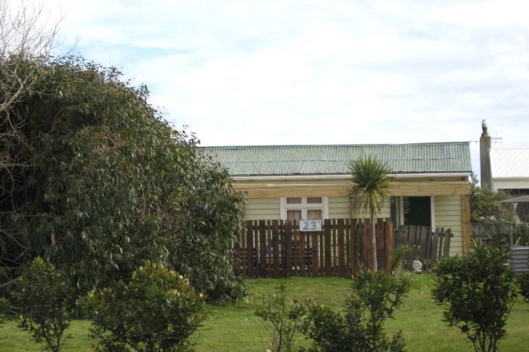 Photo of property in 23 Sarah Street, Waikawa Beach, Manakau, 5573