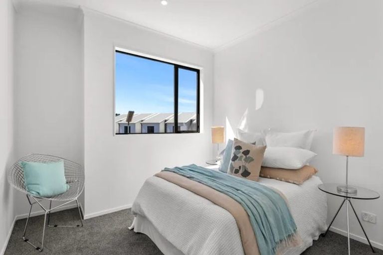 Photo of property in 16 Hema Road, Hobsonville, Auckland, 0616