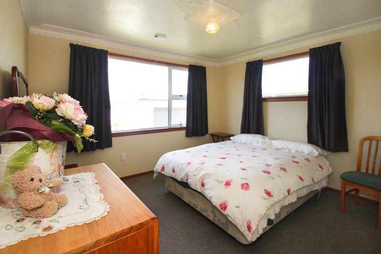Photo of property in 19 Lismore Street, Oamaru North, Oamaru, 9400