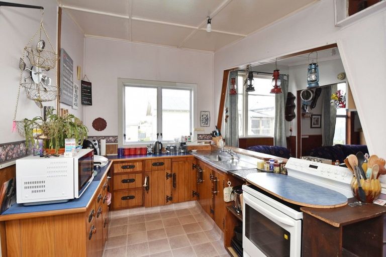 Photo of property in 30 Dyson Street, Strathern, Invercargill, 9812