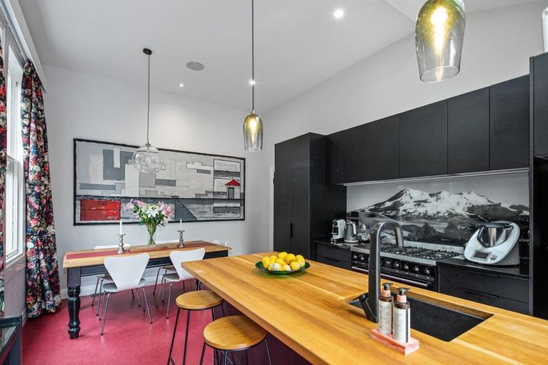 Photo of property in 2 Bourke Street, Kilbirnie, Wellington, 6022