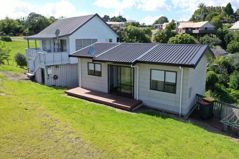 Photo of property in 1 Kiokio Place, Maketu, Te Puke, 3189