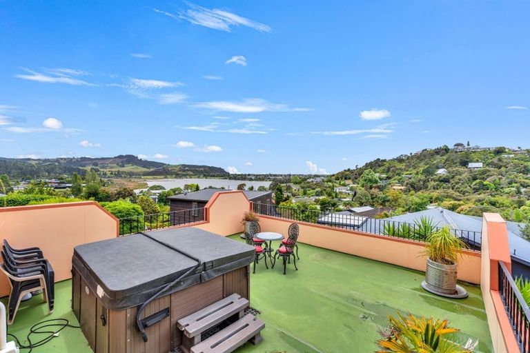 Photo of property in 27 Windsor Drive, Tairua, 3508