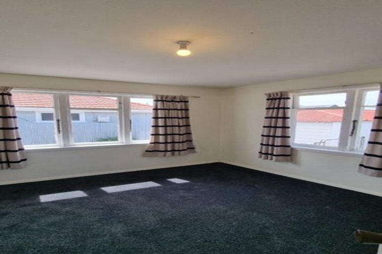 Photo of property in 21 Taurima Street, Hei Hei, Christchurch, 8042