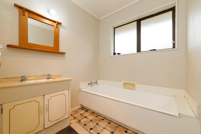 Photo of property in 185a Milson Line, Milson, Palmerston North, 4414