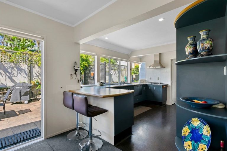 Photo of property in 5 May Street, Mount Maunganui, 3116