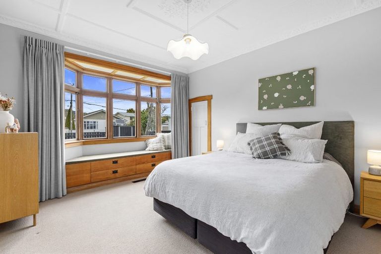 Photo of property in 17 Burnside Street, Waterloo, Lower Hutt, 5011
