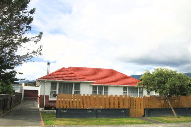 Photo of property in 25 Rosina Street, Clouston Park, Upper Hutt, 5018