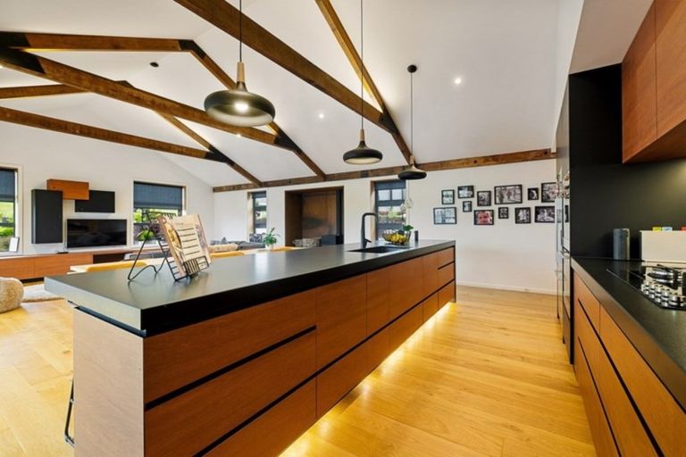 Photo of property in 49 Kirimoko Crescent, Wanaka, 9305