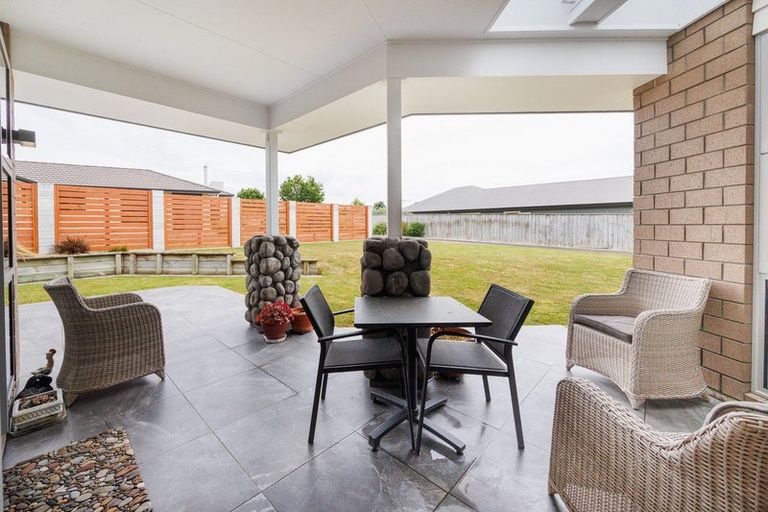 Photo of property in 8 Hanalin Drive, Marton, 4710