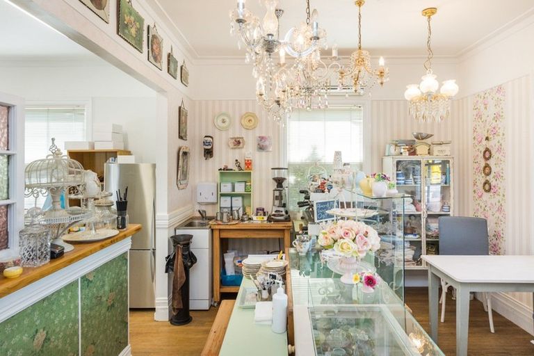 Photo of property in 89 Bridge Street, Bulls, 4818