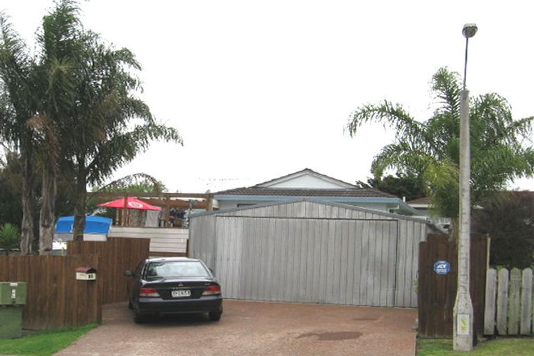 Photo of property in 51 Hassan Drive, Massey, Auckland, 0614