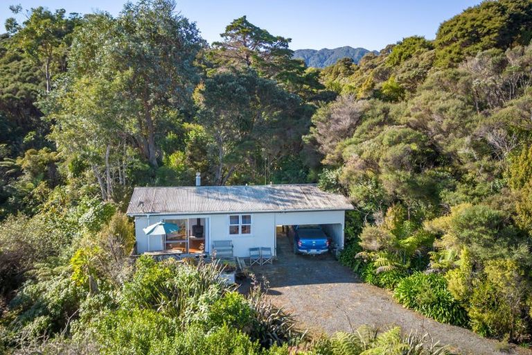 Photo of property in 2130 Long Bay Road, Coromandel, 3581