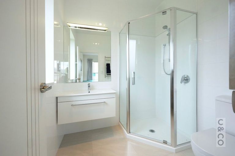 Photo of property in 16 Fruitlands Road, Kumeu, 0810