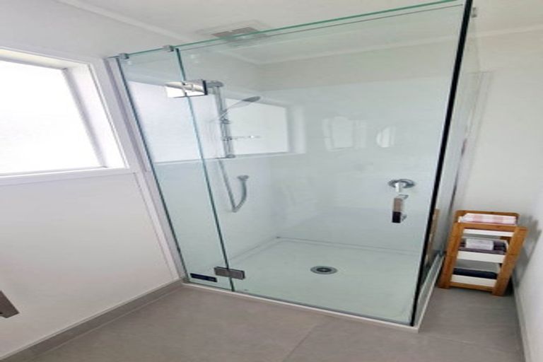 Photo of property in 49 Riverside Road, Orewa, 0931