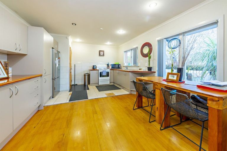 Photo of property in 147 Ennis Avenue, Pakuranga Heights, Auckland, 2010