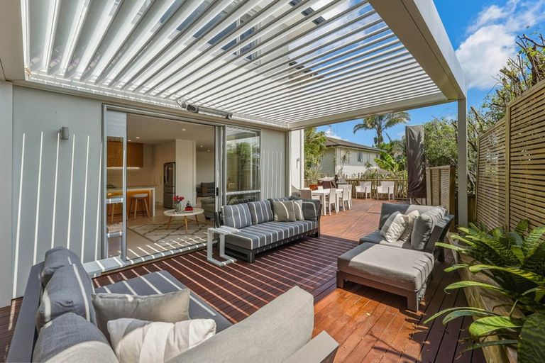 Photo of property in 18b Leafield Crescent, Henderson, Auckland, 0612