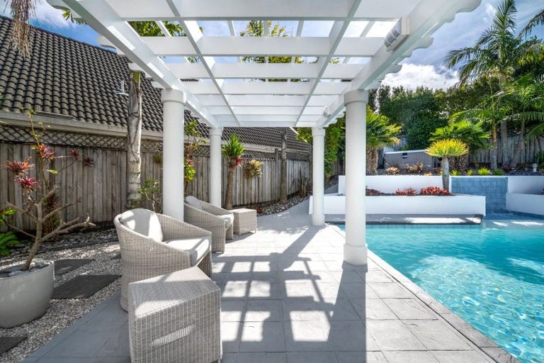 Photo of property in 38 Anaheim Boulevard, Shamrock Park, Auckland, 2016