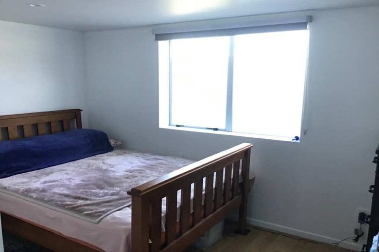 Photo of property in 9 Peter Mulgrew Street, New Windsor, Auckland, 0600