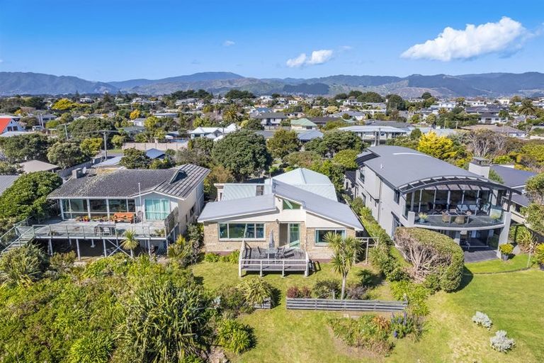 Photo of property in 91 Manly Street, Paraparaumu Beach, Paraparaumu, 5032