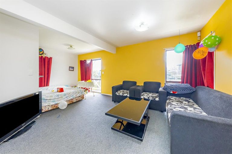 Photo of property in 32b Sikkim Crescent, Clover Park, Auckland, 2019