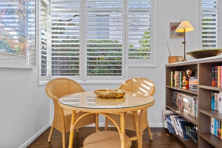 Photo of property in 1/10 Ringwood Street, Torbay, Auckland, 0630