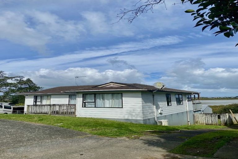 Photo of property in 17 Montego Place, Weymouth, Auckland, 2103