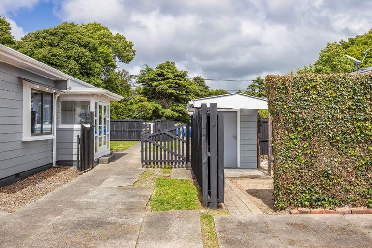 Photo of property in 64 Sylvan Street, Hillmorton, Christchurch, 8024