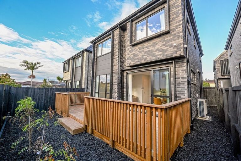 Photo of property in 151 Prince Regent Drive, Farm Cove, Auckland, 2012
