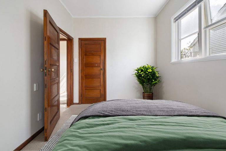 Photo of property in 90 Manson Street, Terrace End, Palmerston North, 4410