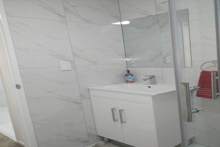 Photo of property in 91 Kamara Road, Glen Eden, Auckland, 0602