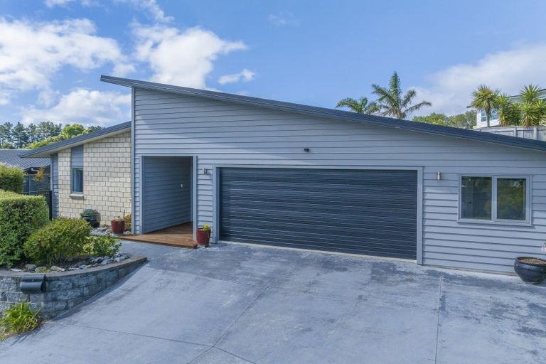 Photo of property in 3 Caterer Lane, Paraparaumu, 5032