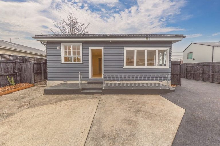 Photo of property in 59 Opawa Road, Waltham, Christchurch, 8023