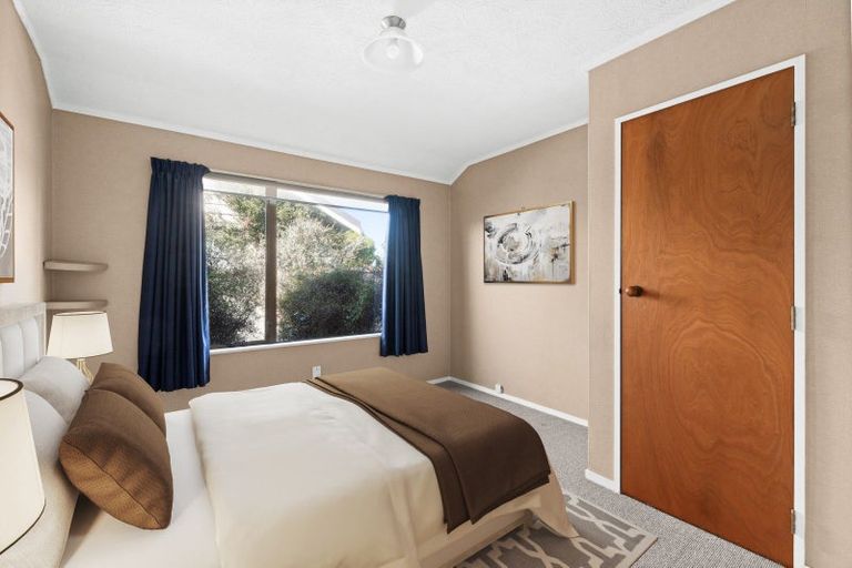 Photo of property in 52 Hetley Crescent, Taradale, Napier, 4112