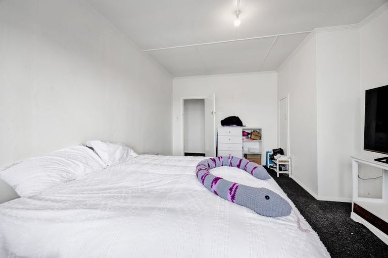 Photo of property in 11 Caplen Street, Hawera, 4610