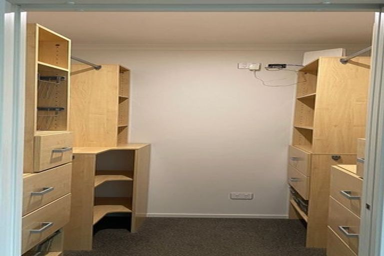 Photo of property in 2 Hooton Drive, Kumeu, 0810