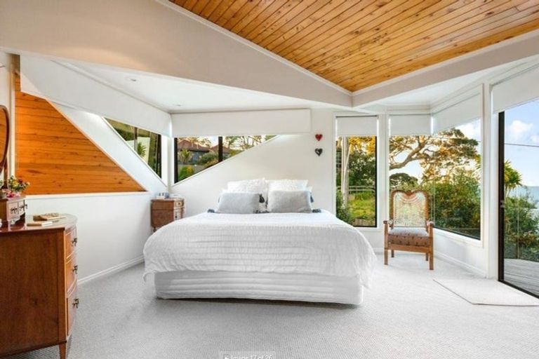 Photo of property in 7 View Road, Campbells Bay, Auckland, 0630