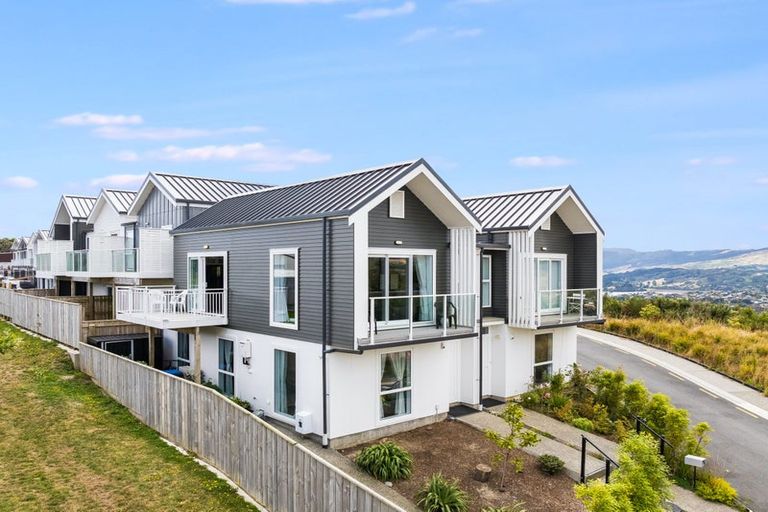 Photo of property in 47 Cleat Street, Whitby, Porirua, 5024
