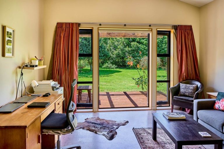 Photo of property in 96 Arcus Road, Te Horo, Otaki, 5582