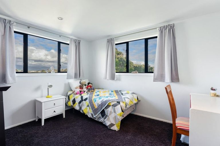Photo of property in 100b Marine Parade, Otaki Beach, Otaki, 5512